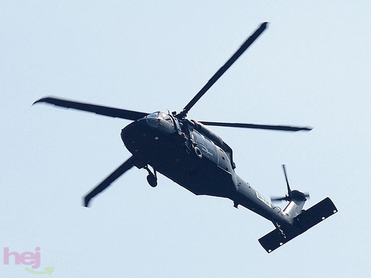Polskie Zakłady Lotnicze z niespodzianką dla mielczan. Black Hawk zawisł nad centrum miasta