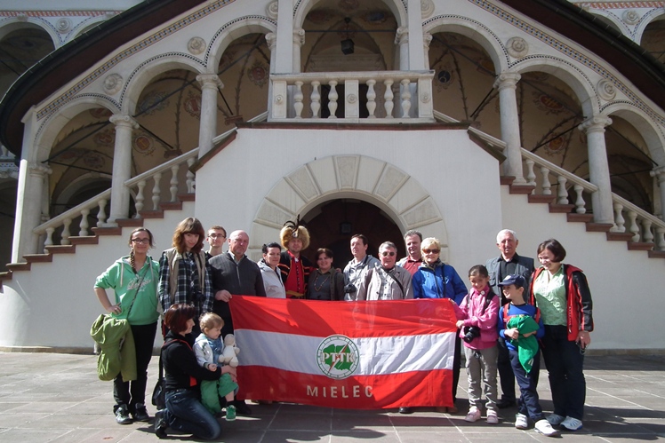 42 Patriotyczny Rajd ,,Pąsowej Róży?? Oddziału Miejskiego PTTK Mielec