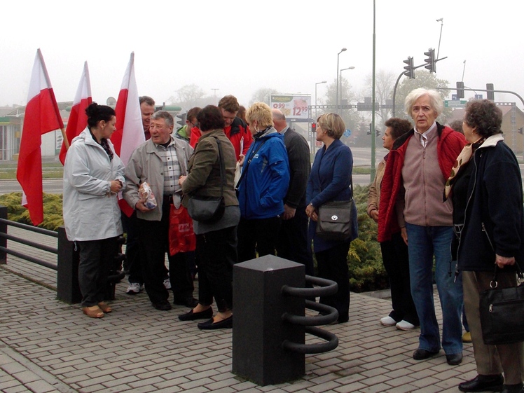 42 Patriotyczny Rajd ,,Pąsowej Róży?? Oddziału Miejskiego PTTK Mielec