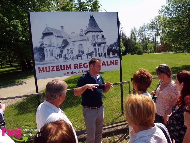 Węgrzy odwiedzili mieleckie osiedla