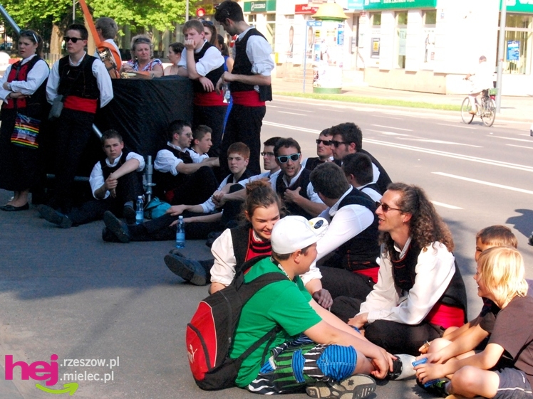 Barwny i długo koncert zakończył europejskie spotkanie w Mielcu - część I