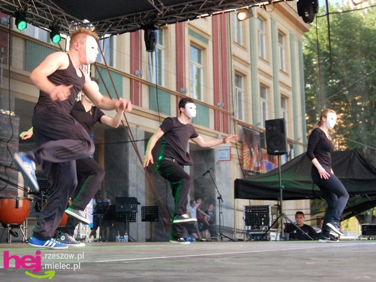 Barwny i długo koncert zakończył europejskie spotkanie w Mielcu - część I