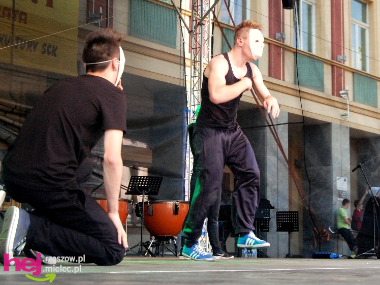 Barwny i długo koncert zakończył europejskie spotkanie w Mielcu - część I