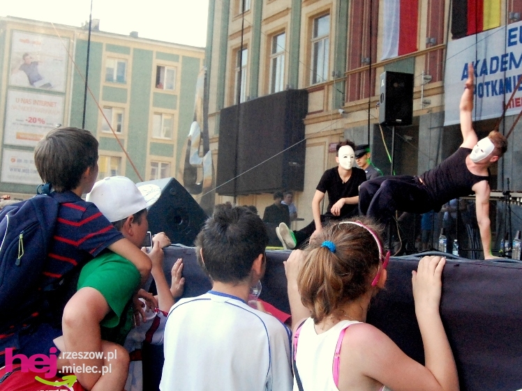 Barwny i długo koncert zakończył europejskie spotkanie w Mielcu - część I