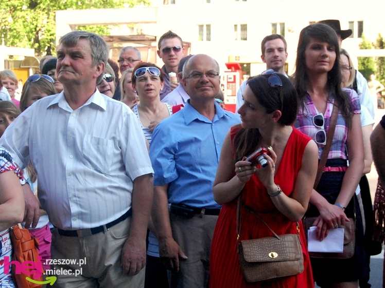 Barwny i długo koncert zakończył europejskie spotkanie w Mielcu - część I