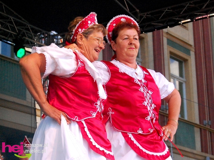 Barwny i długo koncert zakończył europejskie spotkanie w Mielcu - część I