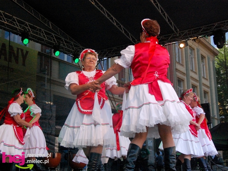 Barwny i długo koncert zakończył europejskie spotkanie w Mielcu - część I