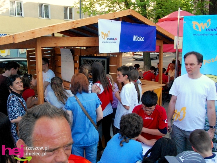 Barwny i długo koncert zakończył europejskie spotkanie w Mielcu - część I