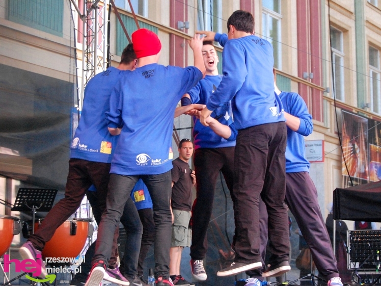 Barwny i długo koncert zakończył europejskie spotkanie w Mielcu - część II