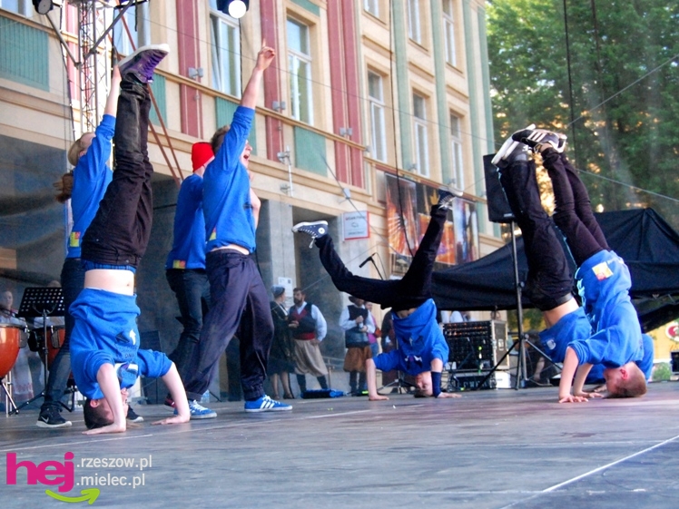 Barwny i długo koncert zakończył europejskie spotkanie w Mielcu - część II