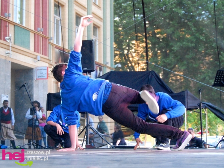 Barwny i długo koncert zakończył europejskie spotkanie w Mielcu - część II