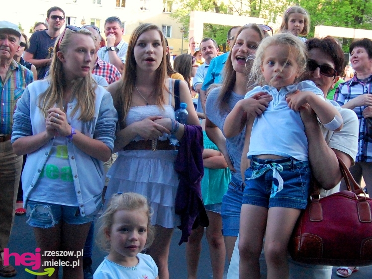 Barwny i długo koncert zakończył europejskie spotkanie w Mielcu - część II