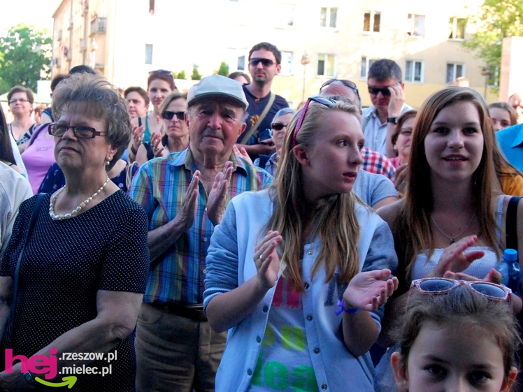 Barwny i długo koncert zakończył europejskie spotkanie w Mielcu - część II