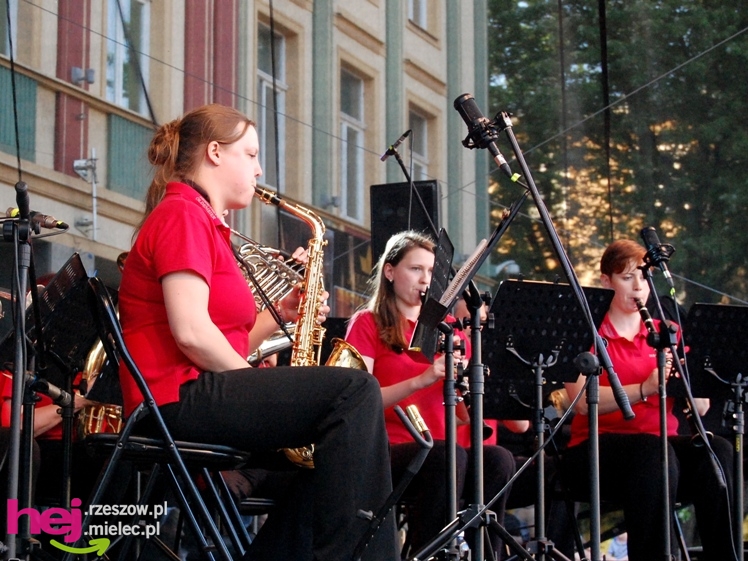 Barwny i długo koncert zakończył europejskie spotkanie w Mielcu - część II