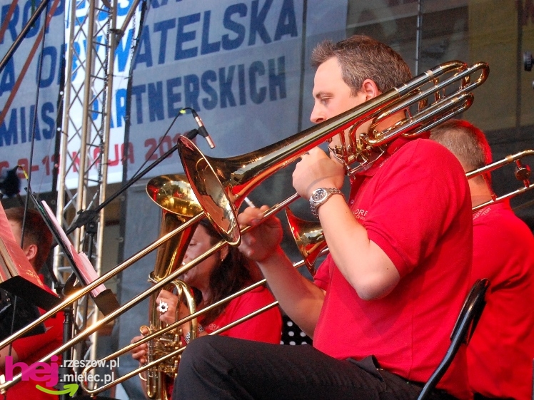 Barwny i długo koncert zakończył europejskie spotkanie w Mielcu - część II
