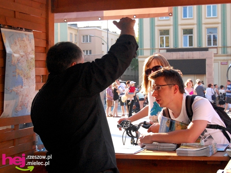 Barwny i długo koncert zakończył europejskie spotkanie w Mielcu - część II