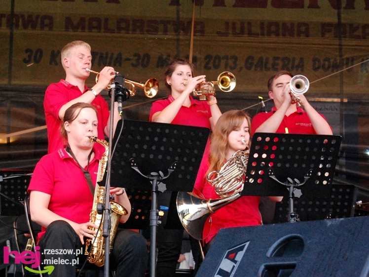 Barwny i długo koncert zakończył europejskie spotkanie w Mielcu - część II