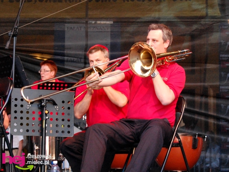 Barwny i długo koncert zakończył europejskie spotkanie w Mielcu - część II