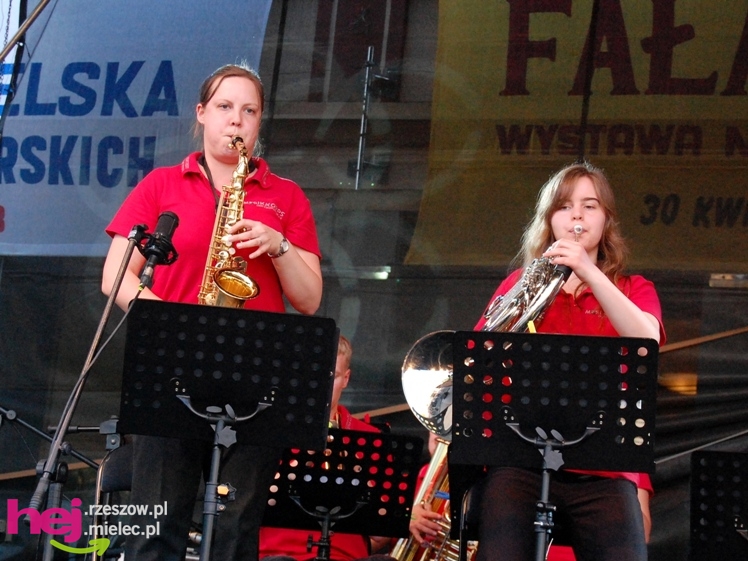 Barwny i długo koncert zakończył europejskie spotkanie w Mielcu - część II