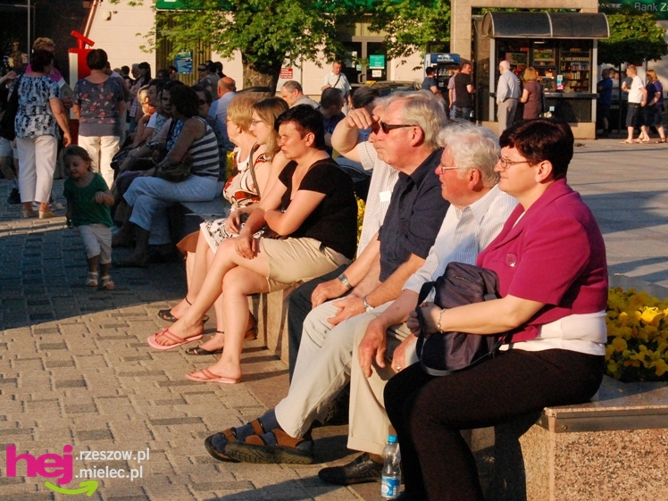 Barwny i długo koncert zakończył europejskie spotkanie w Mielcu - część II