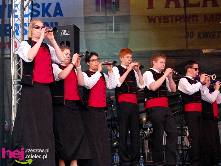 Barwny i długo koncert zakończył europejskie spotkanie w Mielcu - część II