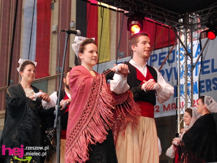 Barwny i długo koncert zakończył europejskie spotkanie w Mielcu - część II