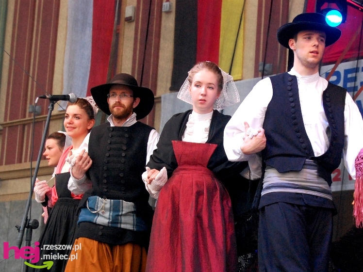 Barwny i długo koncert zakończył europejskie spotkanie w Mielcu - część II