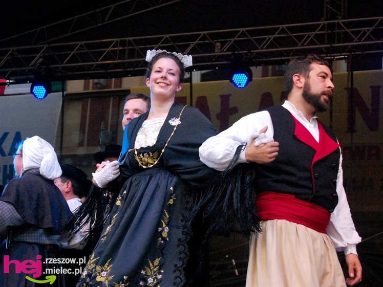 Barwny i długo koncert zakończył europejskie spotkanie w Mielcu - część II