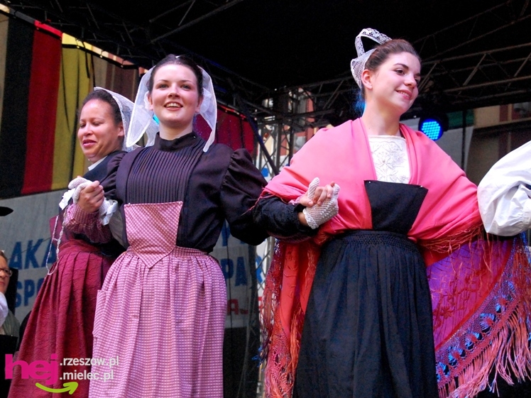 Barwny i długo koncert zakończył europejskie spotkanie w Mielcu - część II