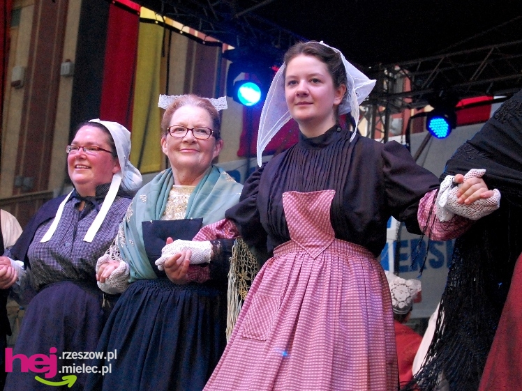 Barwny i długo koncert zakończył europejskie spotkanie w Mielcu - część II