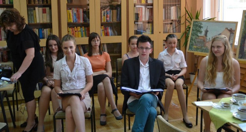 Poeci na wyjeździe. Z ?Artefaktami? w Stalowej Woli