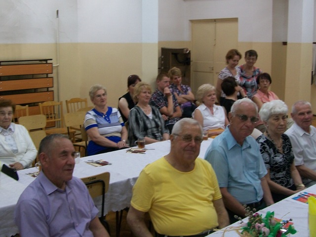 Wspólne ?śpiewanie - biesiadowanie? w Klubie Seniora  Wrzos