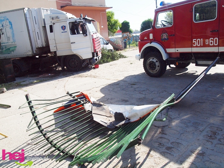 Krok od tragedii. TIR uderzył w budynek przy ulicy Korczaka
