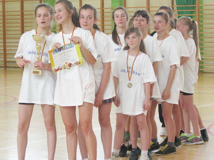 Młode piłkarki ręczne z Przecława zdobyły Mistrzostwo Podkarpacia!