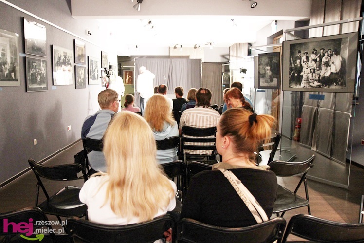 Teatr po całości, czyli Noc Muzeów 2013 w Jadernówce - część I