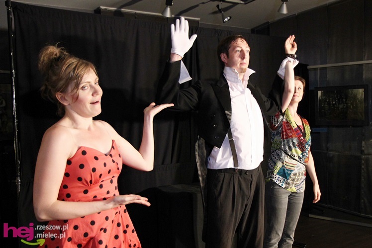 Teatr po całości, czyli Noc Muzeów 2013 w Jadernówce - część II