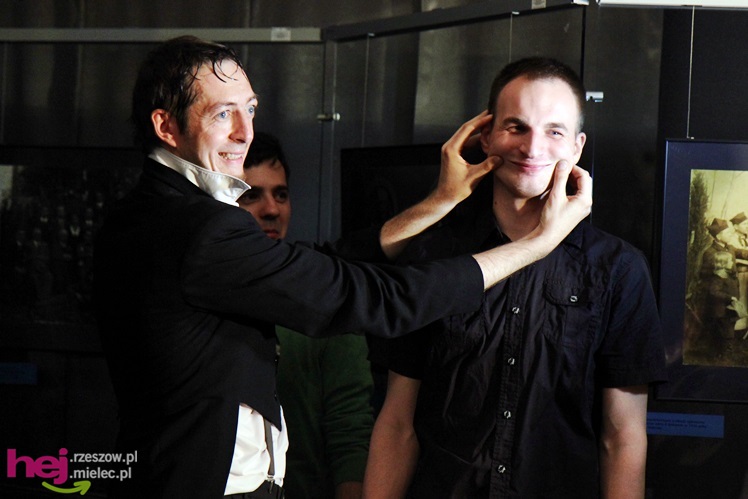 Teatr po całości, czyli Noc Muzeów 2013 w Jadernówce - część II