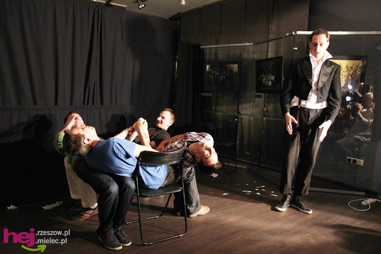 Teatr po całości, czyli Noc Muzeów 2013 w Jadernówce - część II