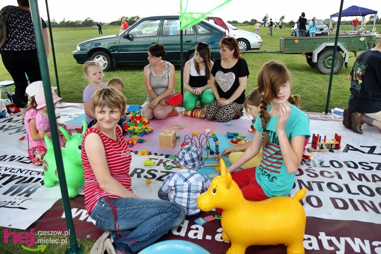 Familiada na lądowisku. Trwają Majowe Dni Tuszowa Narodowego