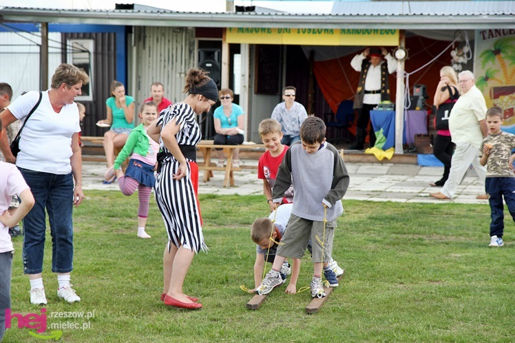 Familiada na lądowisku. Trwają Majowe Dni Tuszowa Narodowego