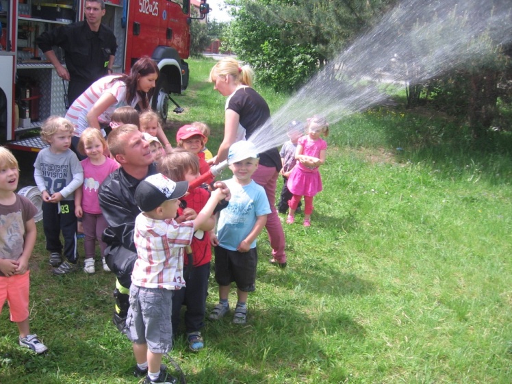 Strażacy w Przedszkolu ?Szczęśliwe Dziecko?