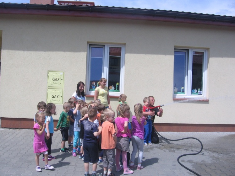 Strażacy w Przedszkolu ?Szczęśliwe Dziecko?