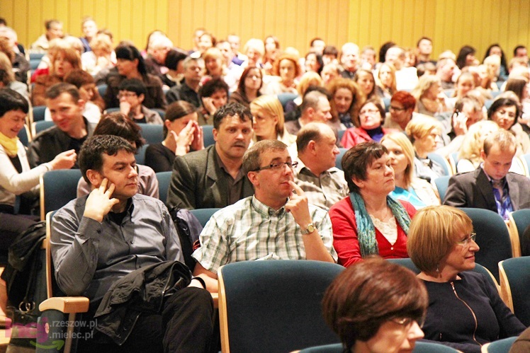 Poetycka rozmowa ze słuchaczami. Koncert Starego Dobrego Małżeństwa