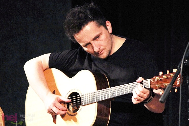 Poetycka rozmowa ze słuchaczami. Koncert Starego Dobrego Małżeństwa