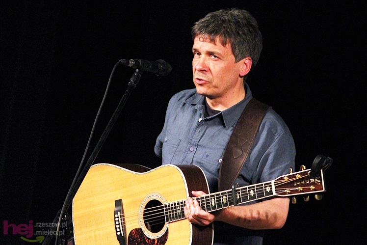 Poetycka rozmowa ze słuchaczami. Koncert Starego Dobrego Małżeństwa