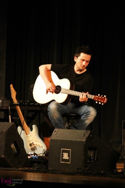 Poetycka rozmowa ze słuchaczami. Koncert Starego Dobrego Małżeństwa