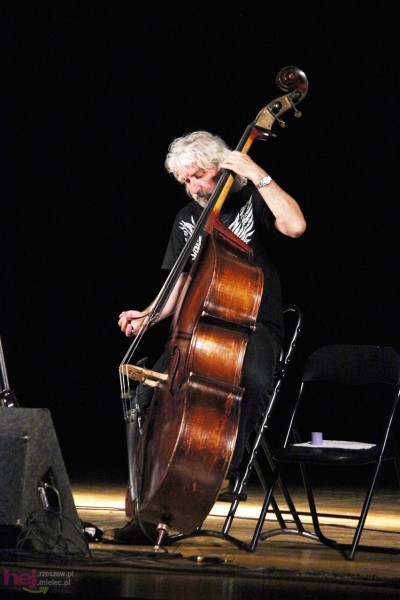 Poetycka rozmowa ze słuchaczami. Koncert Starego Dobrego Małżeństwa