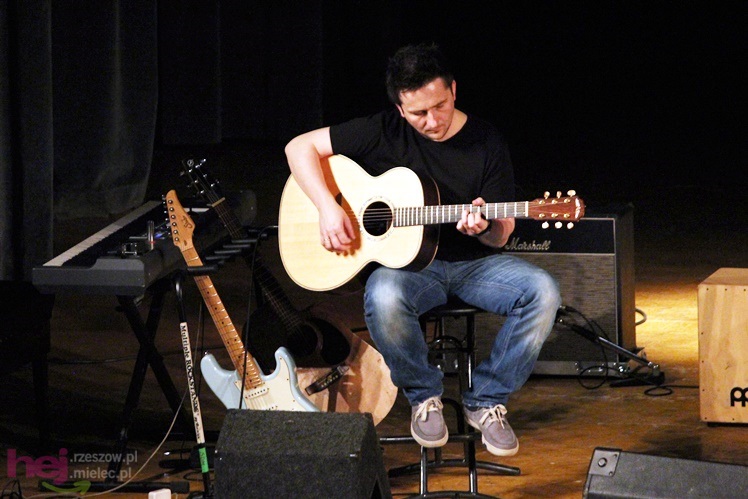 Poetycka rozmowa ze słuchaczami. Koncert Starego Dobrego Małżeństwa