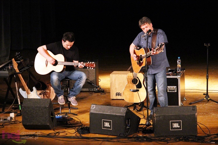 Poetycka rozmowa ze słuchaczami. Koncert Starego Dobrego Małżeństwa