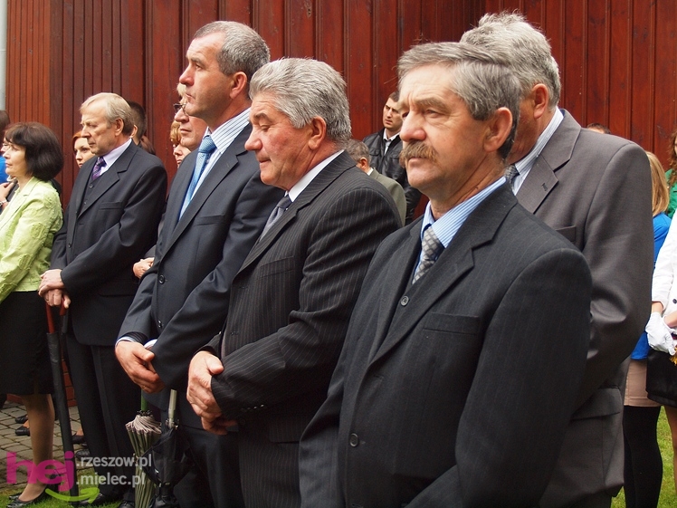 Uroczystość poświęcenia tablicy upamiętniającej osobę ppor. Józefa Burego w Zgórsku - część I